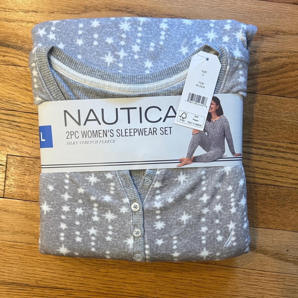 Nautica Women's Starry Gray Pajama Set